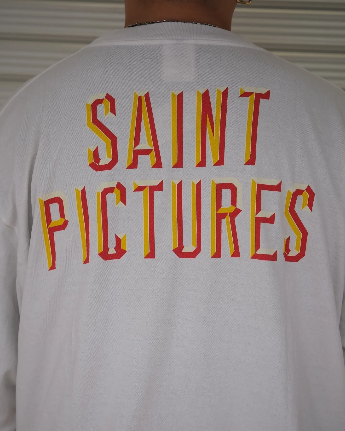 SAINT Mxxxxxx SAINT PICTURES L/S TEE/WHITE Columbia Pictures SAINT Goddess Long Sleeve Off-White S-XL Pays tribute to the Columbia Pictures Title Goddess. Full of fun. Ready-made clothes are washed. The texture is soaring. Authentic level printing is restored. Look for cylindrical seamless fabrics. It is almost meaningless if it is not a cylindrical fabric.